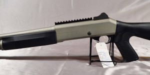 Benelli M4 LIKE NEW 12 GA w/ range bag