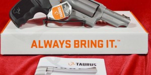 Taurus JUDGE FACTORY NEW stainless 45lc
